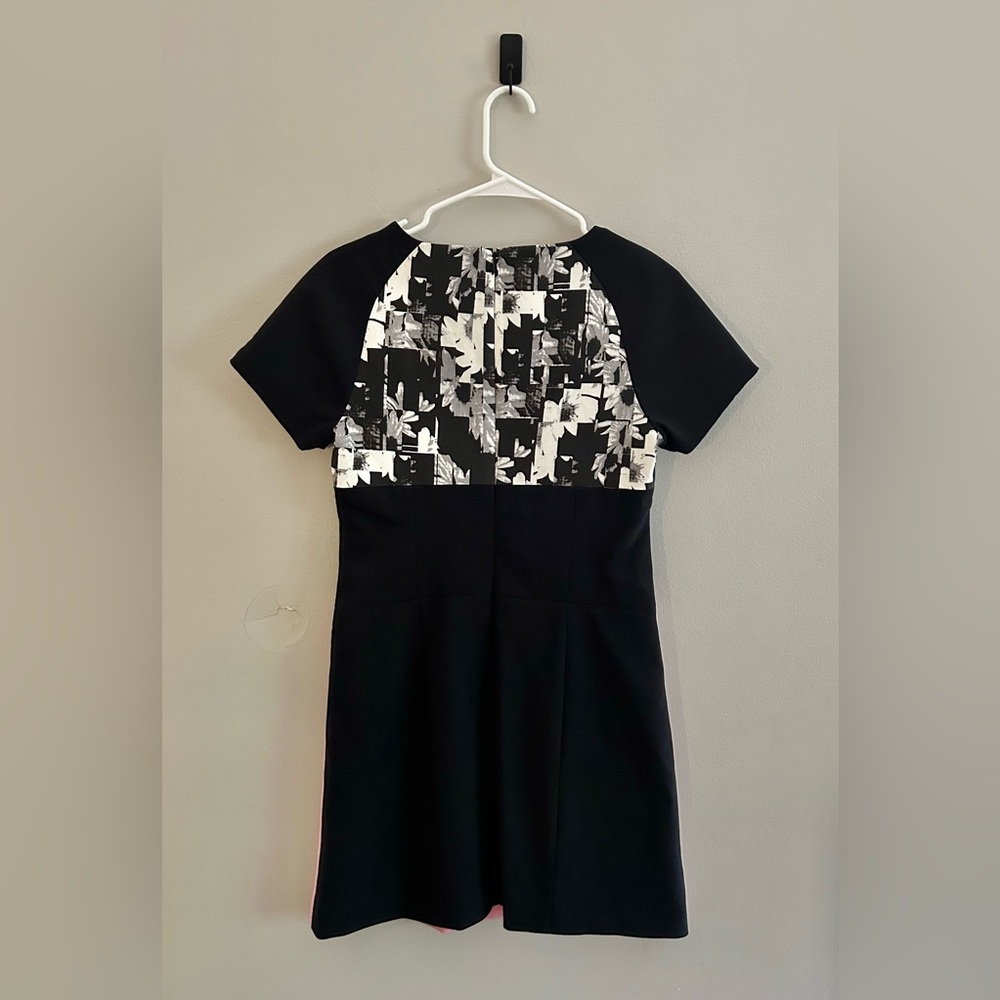 Tibi Arel Floral Print Mini Shift Dress LV5 Black/Pink |Size 6 - Picture 5 of 9
